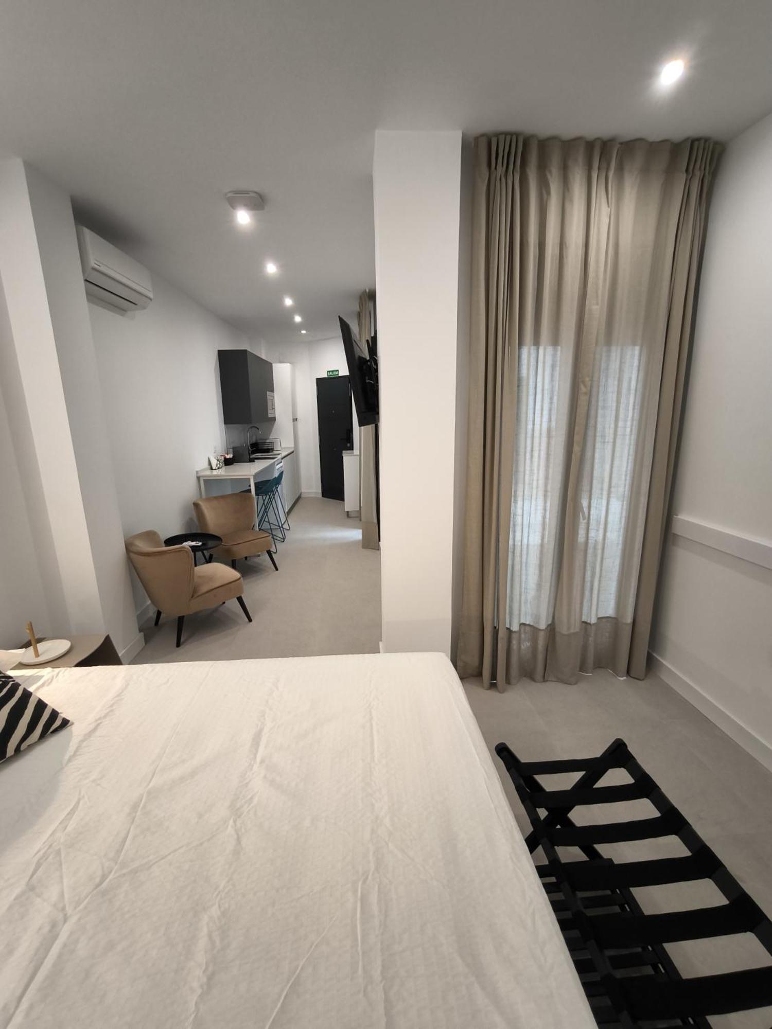 Capuchinos 31 Aparthotel Малага Екстериор снимка