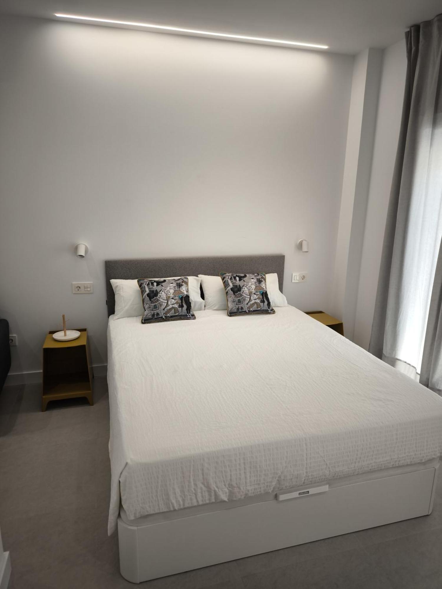 Capuchinos 31 Aparthotel Малага Екстериор снимка