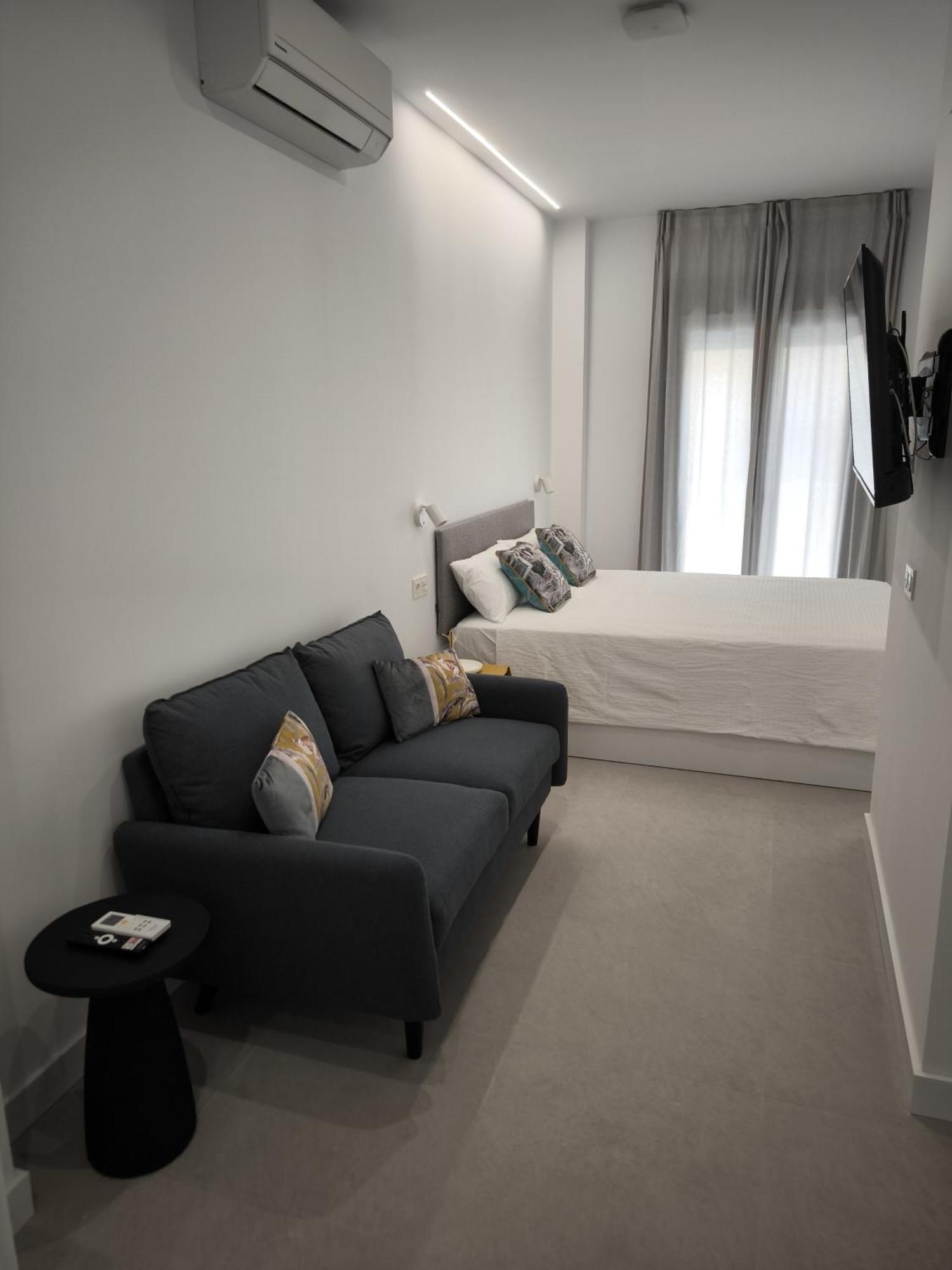 Capuchinos 31 Aparthotel Малага Екстериор снимка